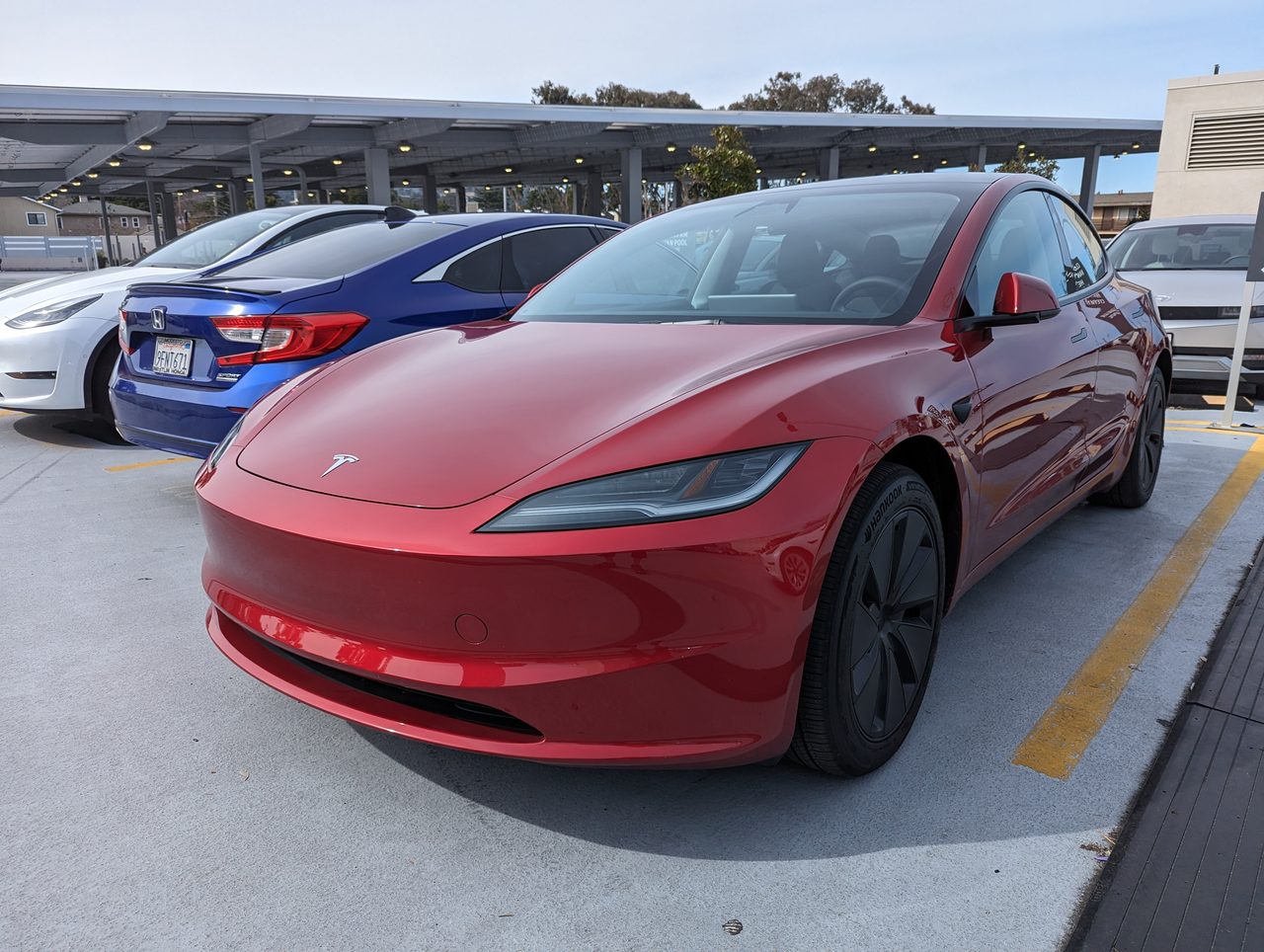 Tesla Model 3 (Highland) set forfra